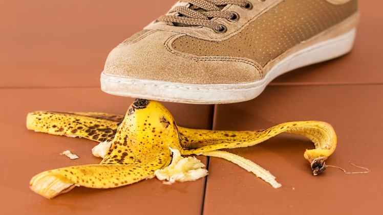 How to Prevent Slips, Trips and Falls in the Kitchen